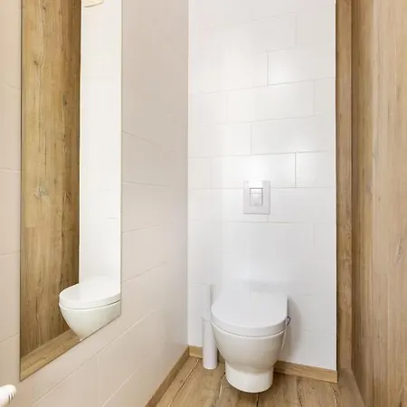 B44 Brody ブダペスト