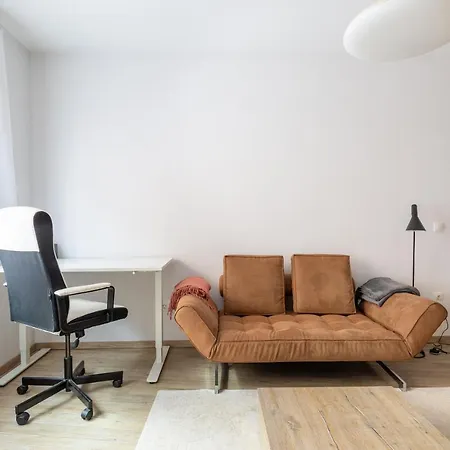 B44 Brody Apartmán